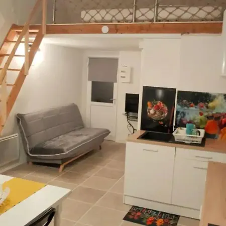 Independant Avec Terrasse Privative דירה Sempigny